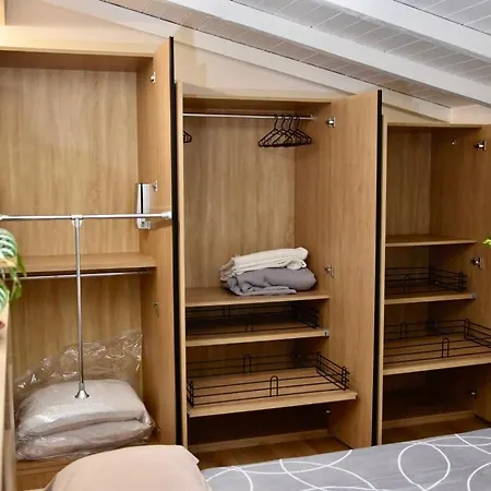 Como's Hill Apartman